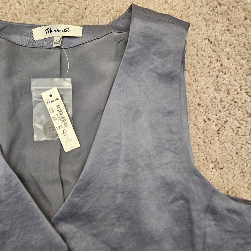 Madewell NWT Button Front Vest Top sunfaded indigo Minimalist Recycled Satin 2